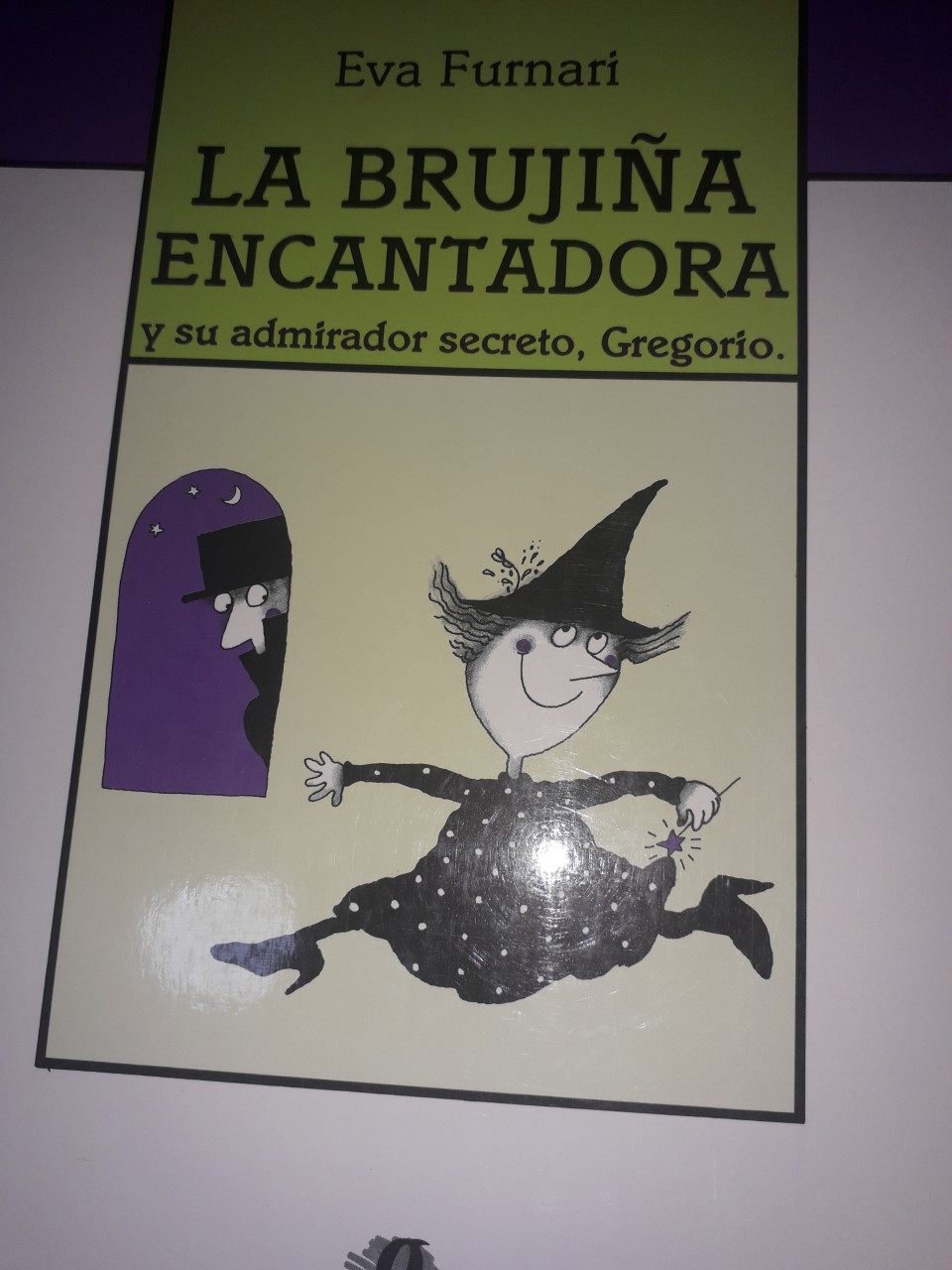La Brujiña Encantadora